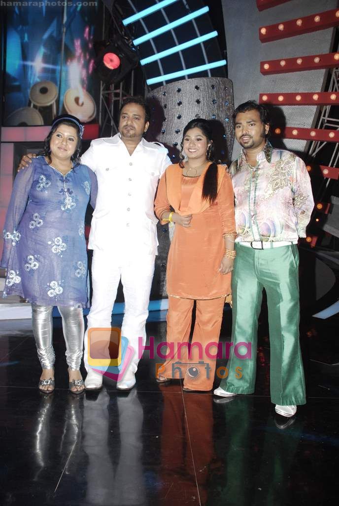  on the sets of Sa Re Ga Ma in Famous Studio on 28th Sept 2010 