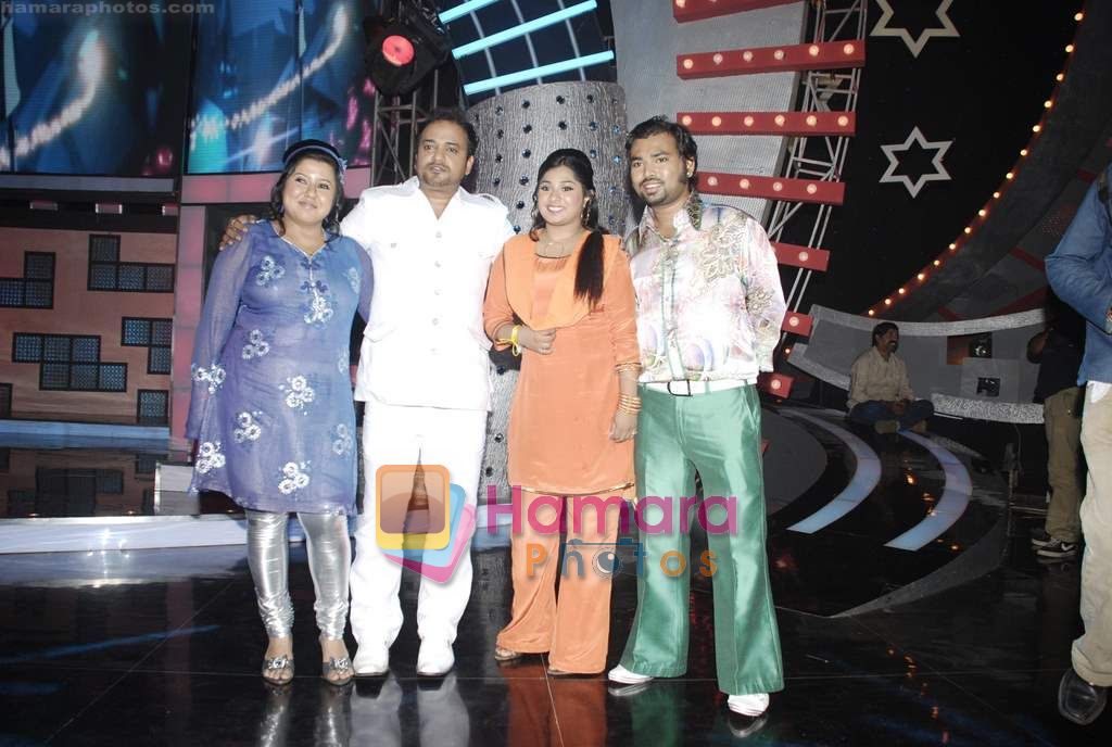  on the sets of Sa Re Ga Ma in Famous Studio on 28th Sept 2010 