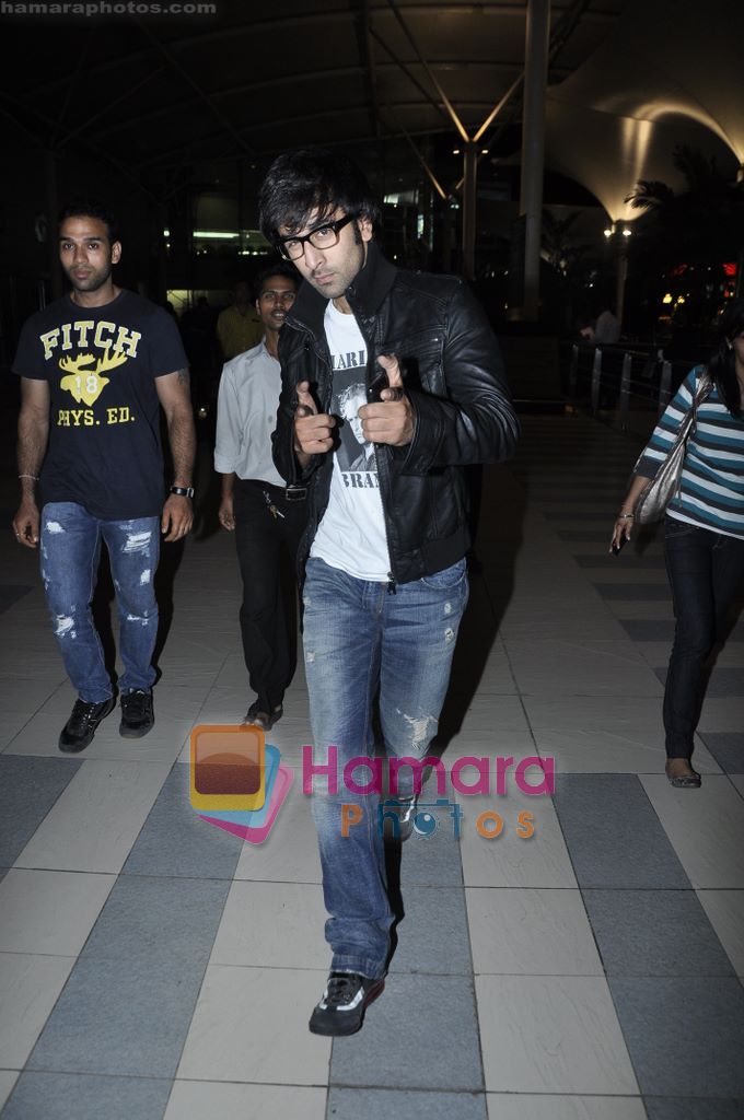 Ranbir Kapoor arrive from Bangalore Anjaana Anjaani Promotions in Airport, Mumbai on 29th Sept 2010 