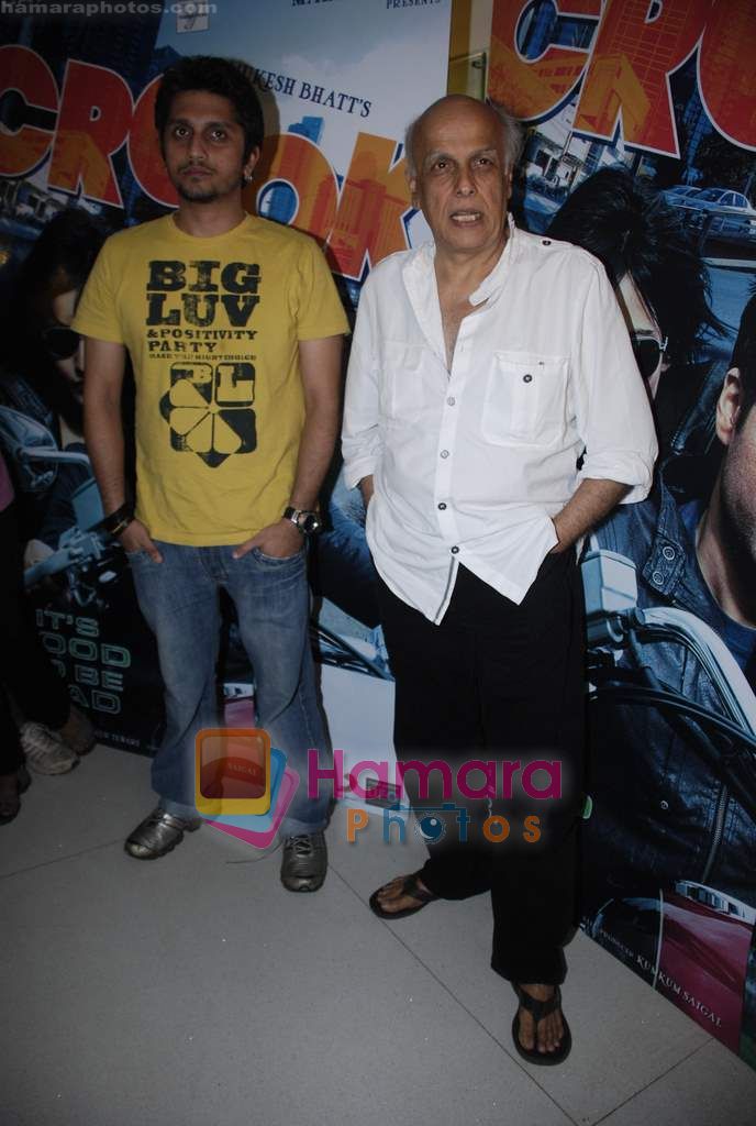Mohit Suri, Mahesh Bhatt at Crook film press meet in Khar on 29th Sept 2010 