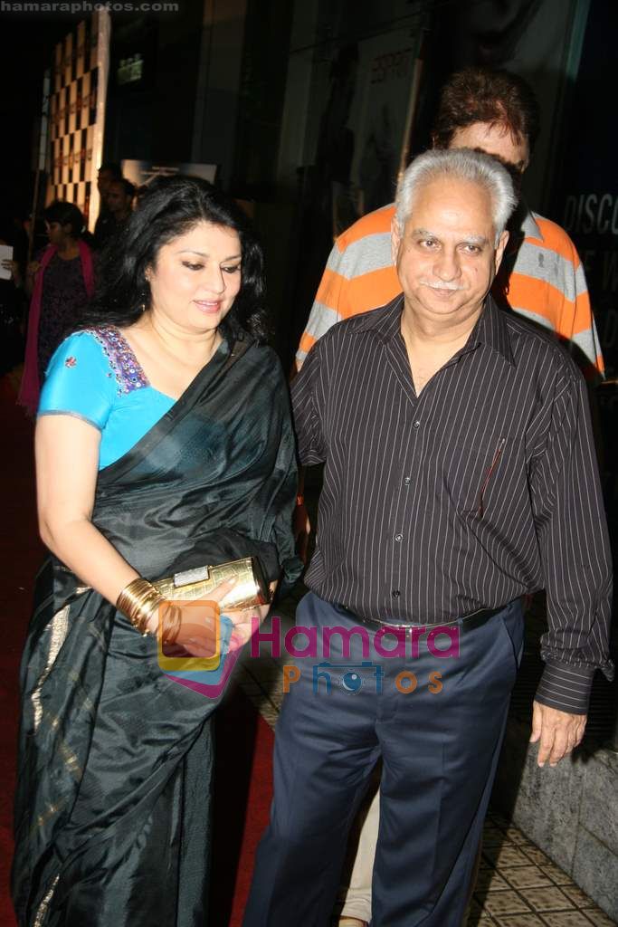 Kiran Juneja at Robot premiere hosted by Rajnikant in PVR, Juhu on 4th Sept 2010 