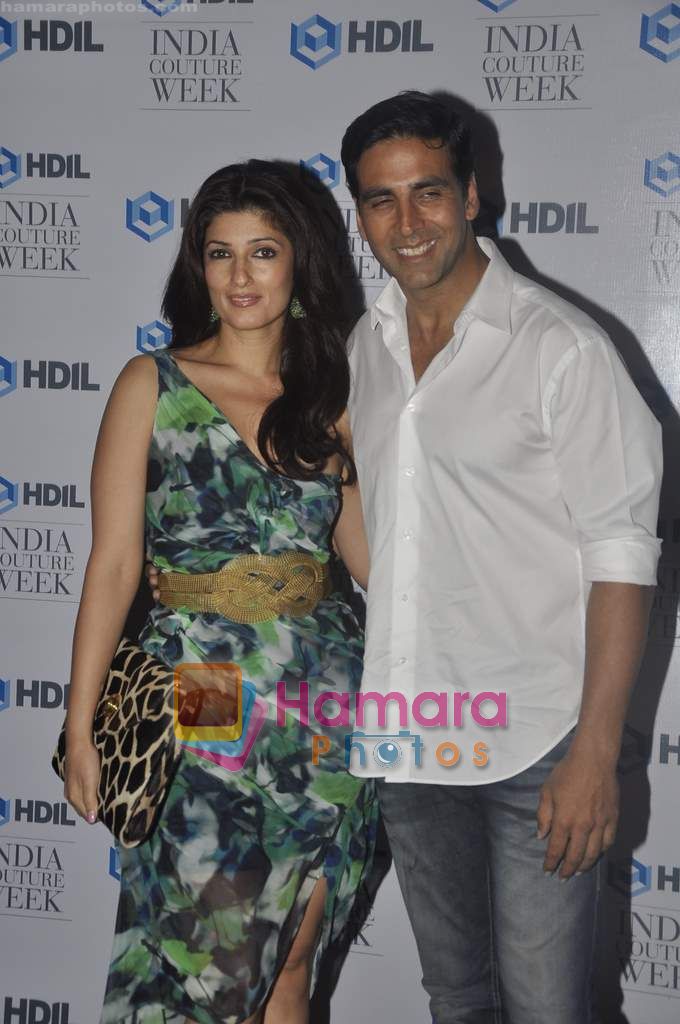 Akshay Kumar, twinkle Khanna at HDIL opneing bash hosted by Sunny Dewan in Grand Hyatt on 5th Oct 2010 