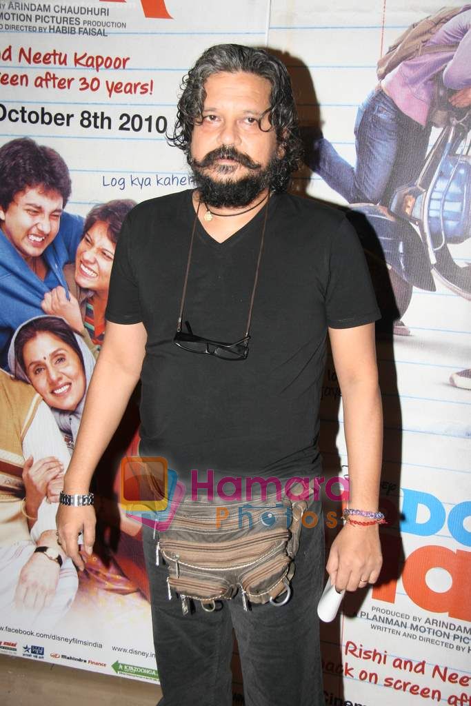 Amol Gupte at Do Dooni Chaar premiere in PVR on 6th Oct 2010  