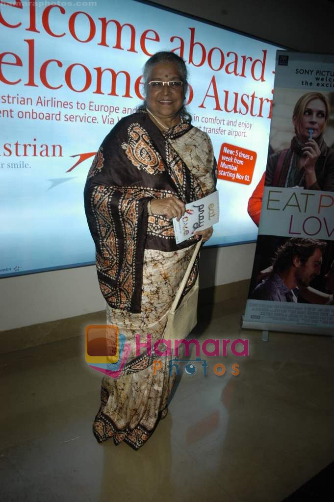 Shubha Khote at Eat Pray Love premiere in PVR on 7th Oct 2010 