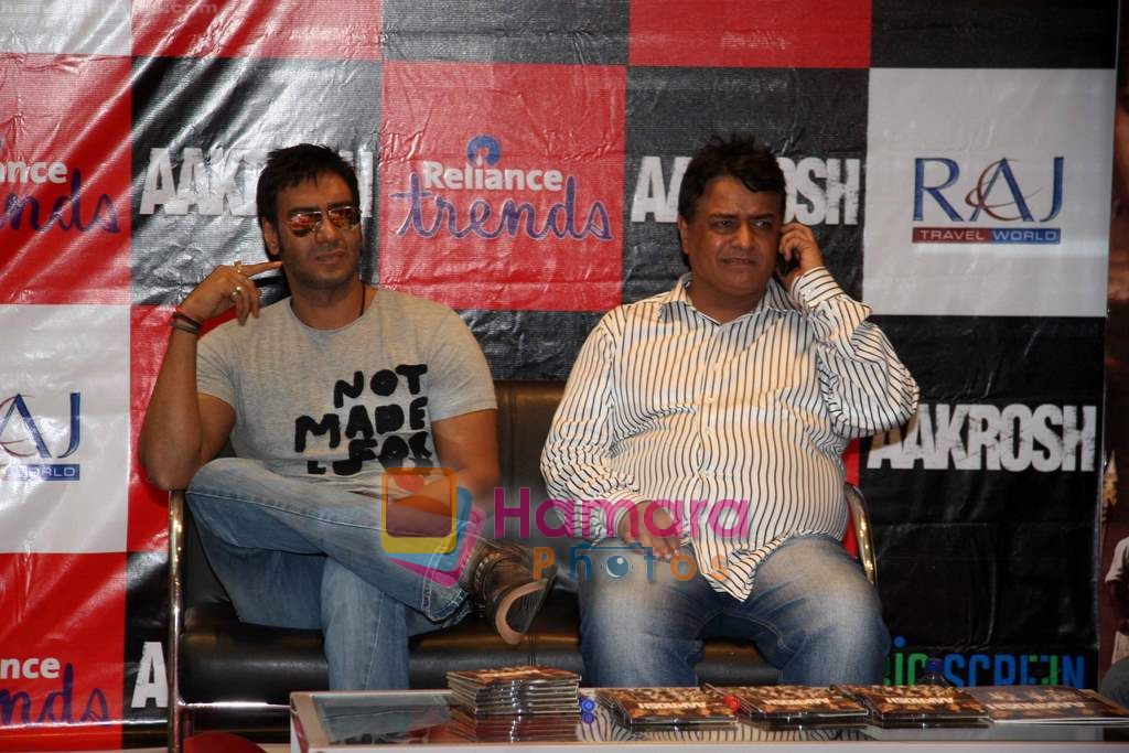 Ajay Devgan at Aakrosh music launch in Relaince Trends, Bandra on 7th Oct 2010