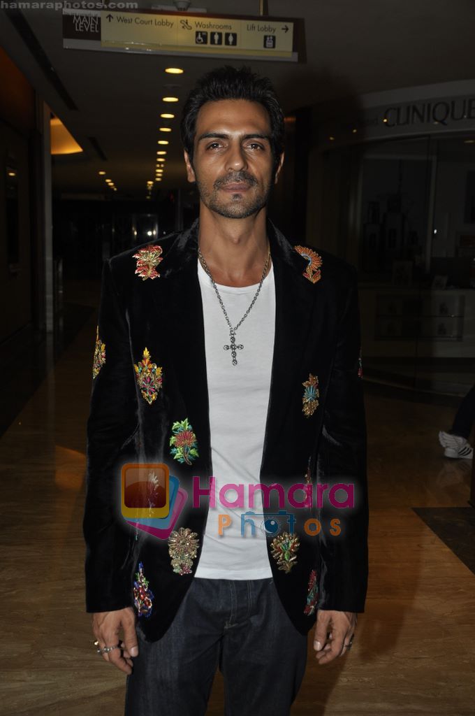 Arjun Rampal at Rohit Bal show After party in Veda, Mumbai on 8th Oct 2010 
