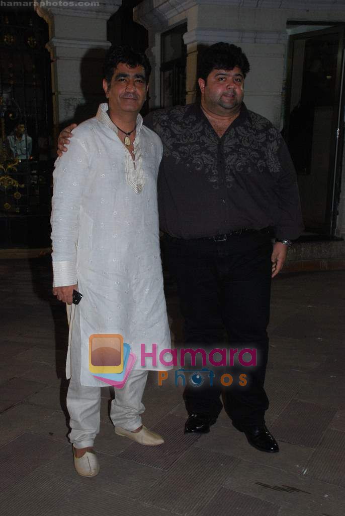 Kishan Kumar at Sanjay Dutt's Mata ki Chowki in Bandra on 13th Oct 2010 