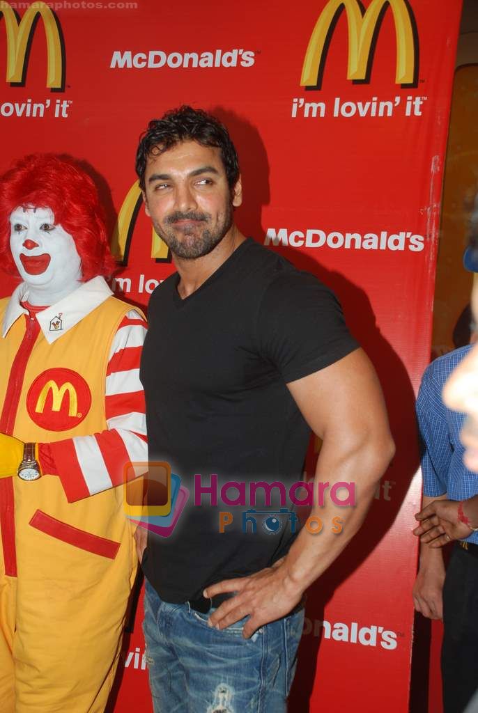 John Abraham and Pakhi at McDonalds to promote Jhootha Hi Sahi in Fun Republic on 14th Oct 2010 