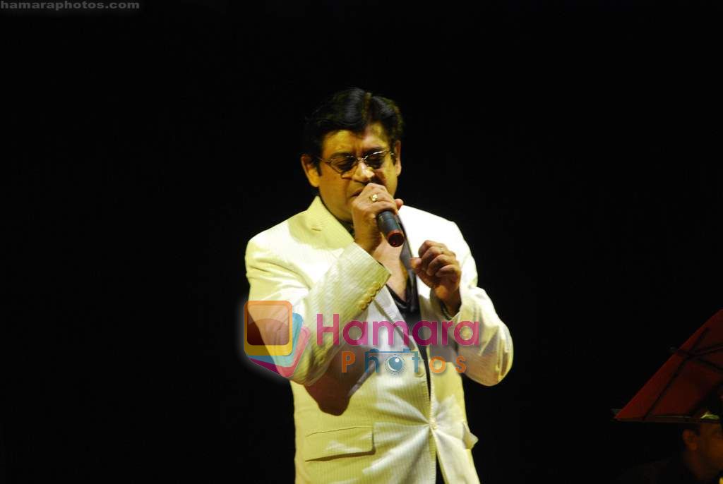 Amit Kumar at the launch of Radio City's CD Kal Bhi Aaj Bhi in Matunga on 14th Oct 2010 