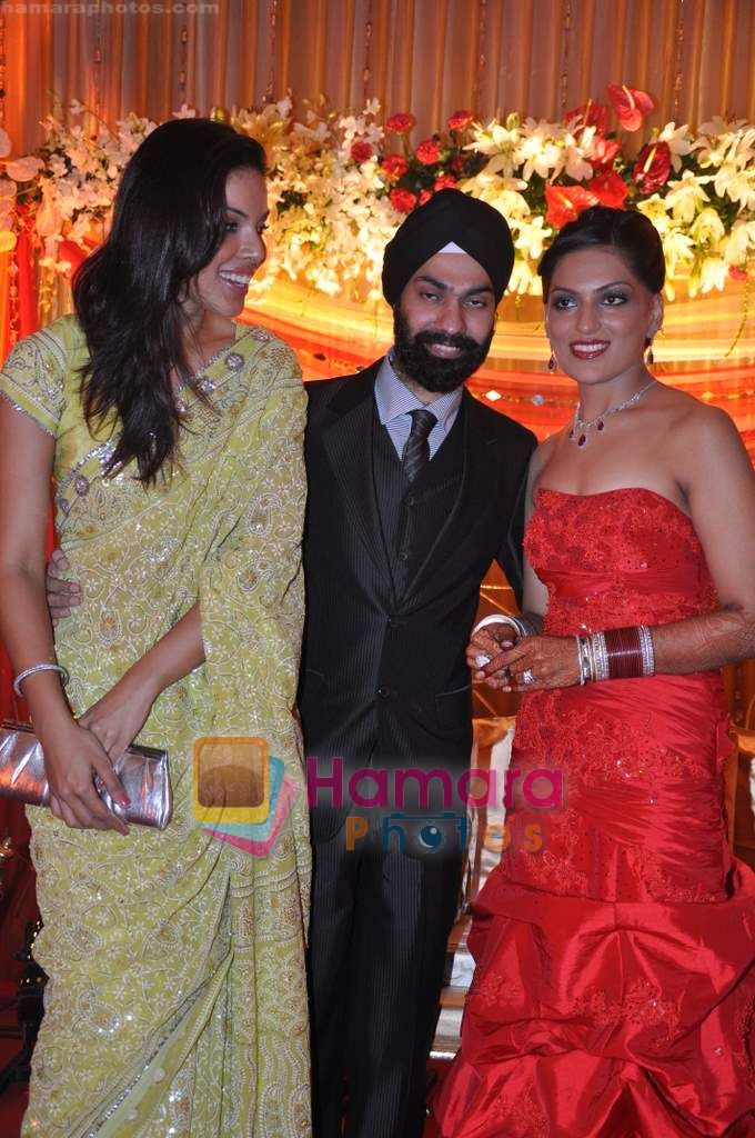 Deepti Gujral at designer AD Singh's wedding with Puneet Kaur in ITC Grand Maratha on 17th Oct 2010 