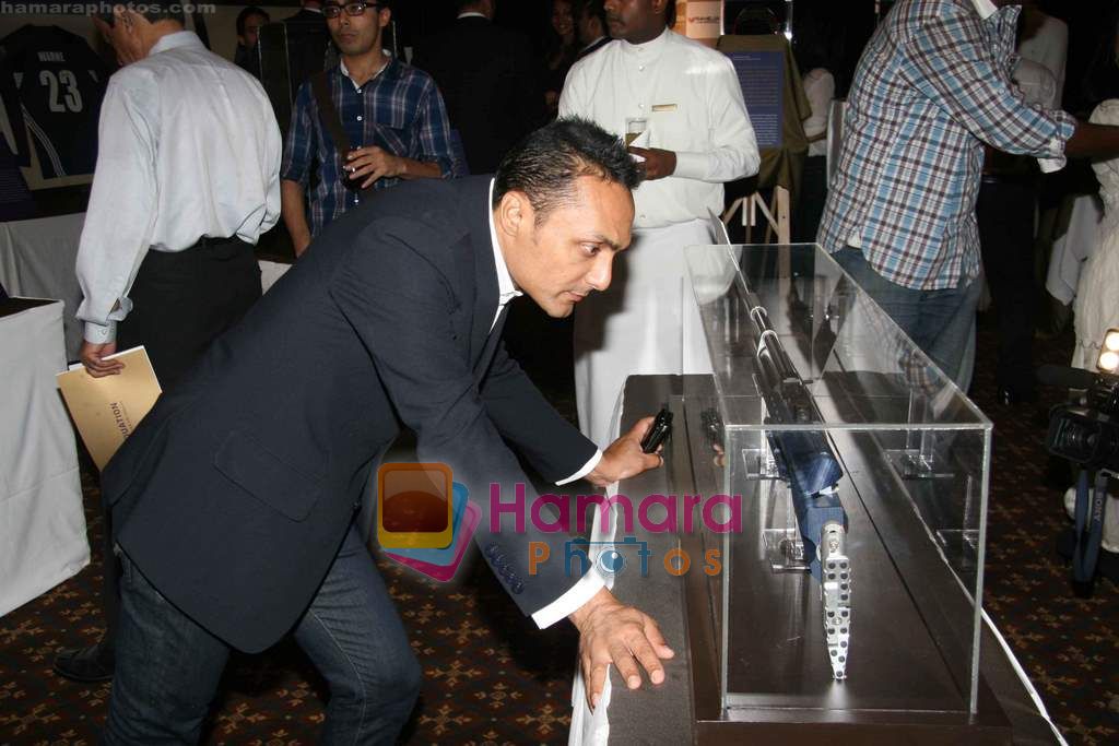 Rahul Bose at sports auction for a cause in Trident on 18th Oct 2010 
