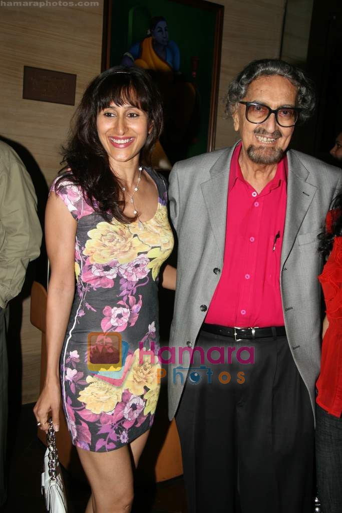 Teejay Sidhu, Alyque Padamsee at Karen Anand's chef table in J W Marriott on 20th Oct 2010 