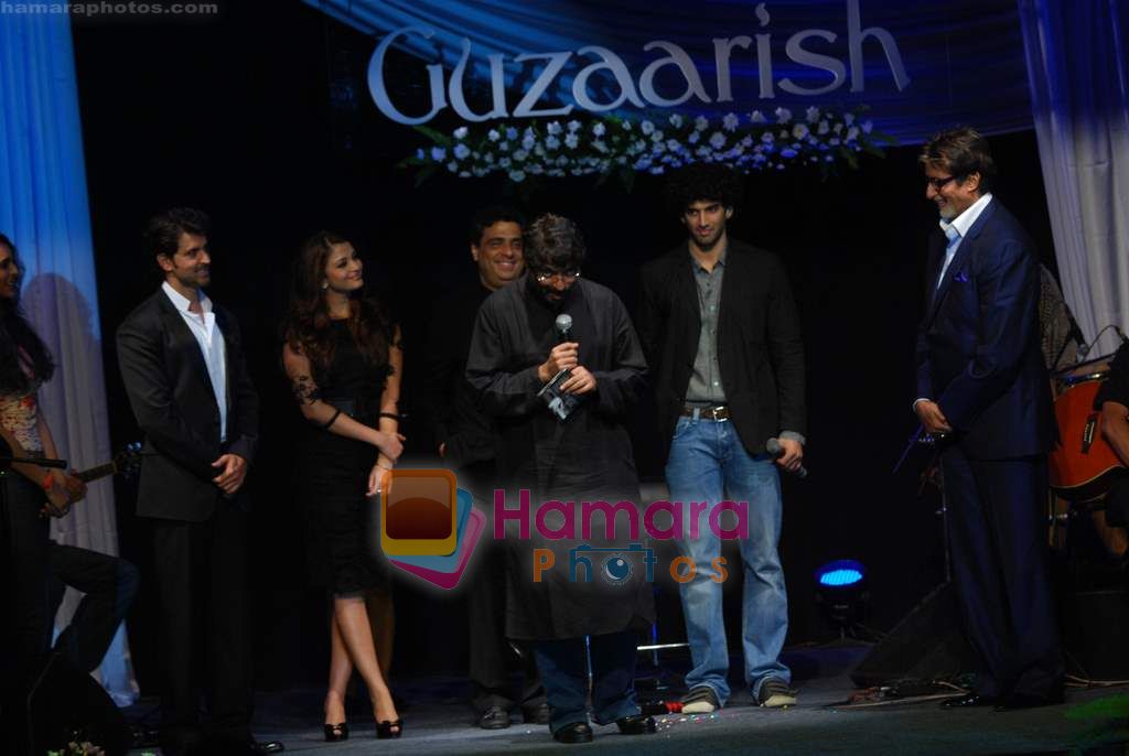 Aditya Roy Kapoor, Monikangana Dutta, Hrithik Roshan, Aishwarya Rai, Ronnie Screwvala, Sanjay Leela Bhansali, Amitabh Bachchan at Guzaarish music launch in Yashraj Studios on 20th Oct 2010 