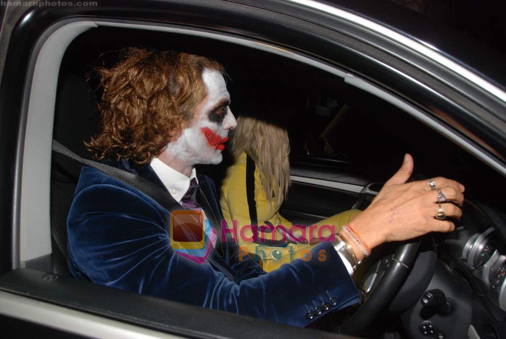 Arjun Rampal at Hrithik Roshan's Halloween Party in  Juhu Residence on 24th Oct 2010 