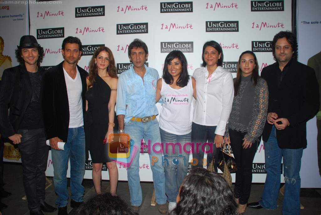 Hrithik Roshan, Suzanne Roshan, Priya Dutt, Fardeen Khan at Namrata Gujral's 1 A Minute film on breast cancer premiere in PVR on 27th Oct 2010 