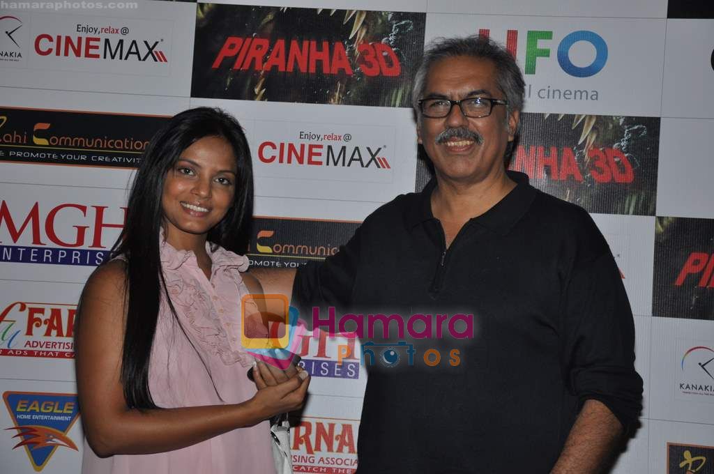 Neetu Chandra at Pirhana 3-d premiere in Cinemax on 28th Oct 2010 