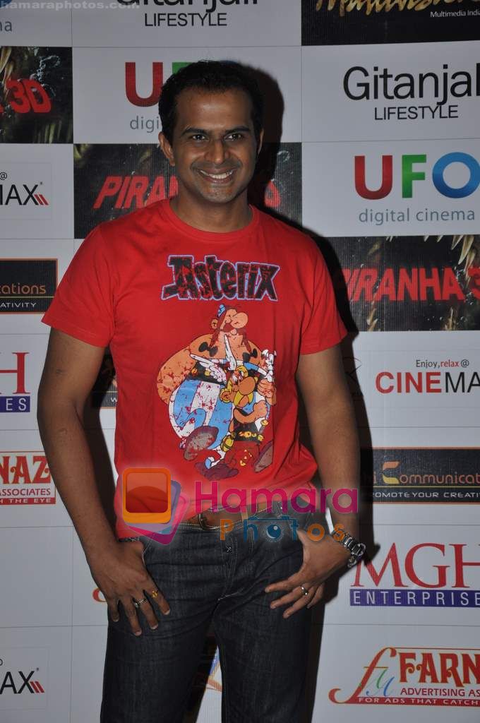 Siddharth Kannan at Pirhana 3-d premiere in Cinemax on 28th Oct 2010 