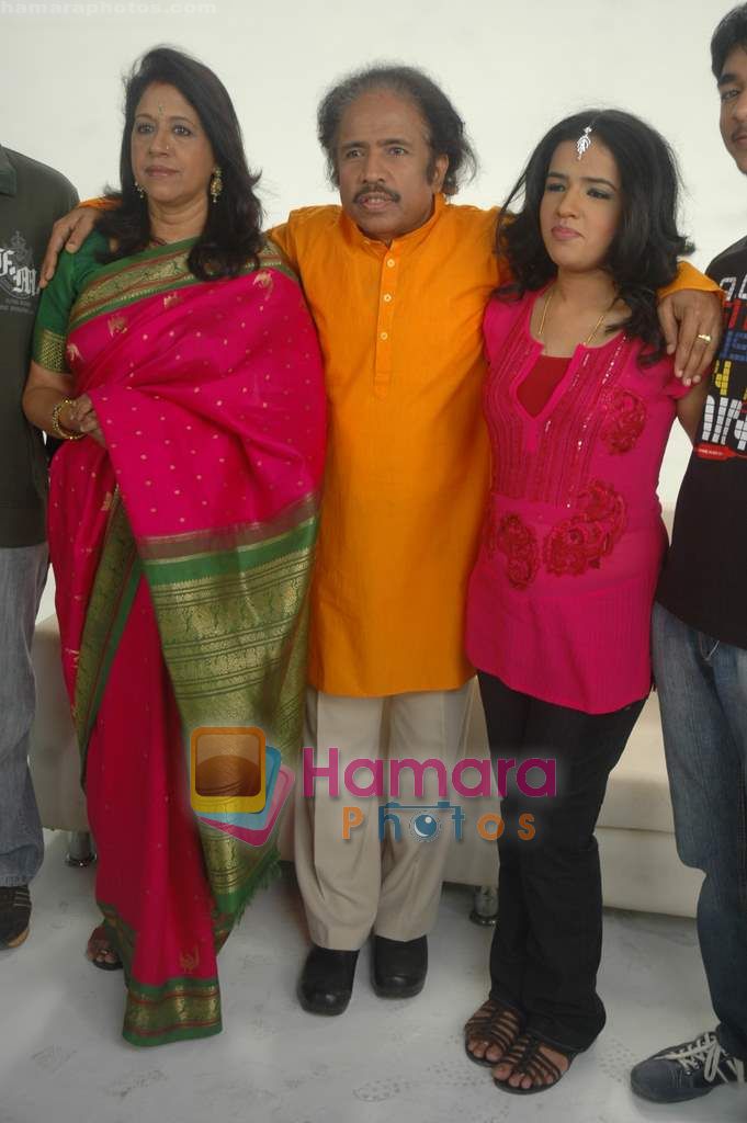 Kavita Krishnamurthy, Dr L Subramaniam, Bindu Subramaniam at a music video directed by Luke Kenny in Andheri on 29th Oct 2010 