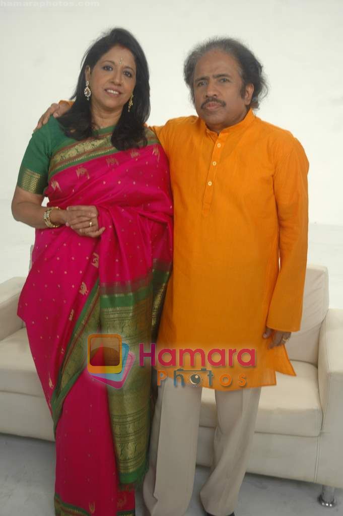 Kavita Krishnamurthy, Dr L Subramaniam at a music video directed by Luke Kenny in Andheri on 29th Oct 2010 