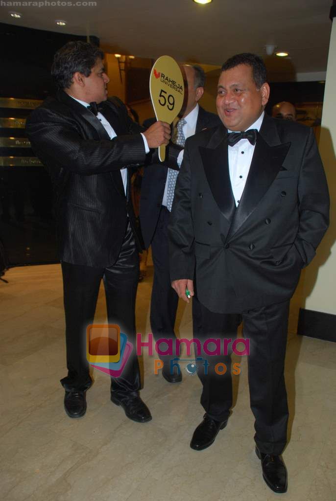 Cyrus Broacha at  Rahul Bose sports auction in Trident on 29th Oct 2010 ~0