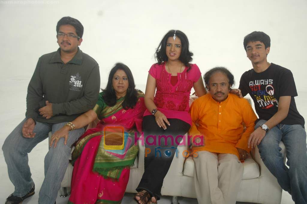 Kavita Krishnamurthy, Dr L Subramaniam, Bindu Subramaniam at a music video directed by Luke Kenny in Andheri on 29th Oct 2010 