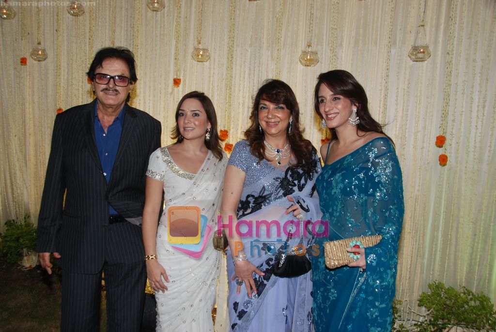 Farah Ali Khan at Vivek and Priyanka Oberoi's wedding reception in ITC Grand Maratha, Mumbai on 31st Oct 2010 