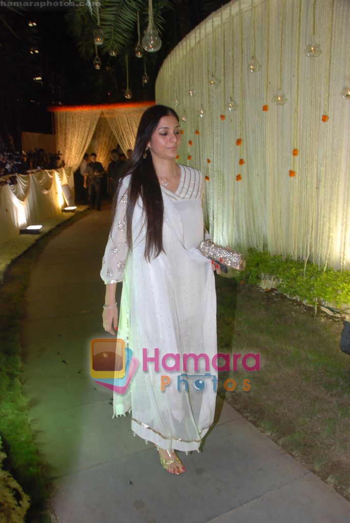 Tabu at Vivek and Priyanka Oberoi's wedding reception in ITC Grand Maratha, Mumbai on 31st Oct 2010 