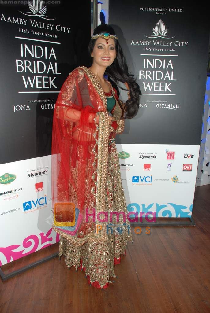 Geeta Basra at Aamby Valley India Bridal Week day 5-1 on 2nd Nov 2010 