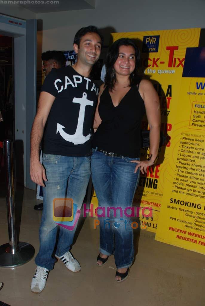 Divya Palat at Due Date premiere in PVR on 3rd Nov 2010 