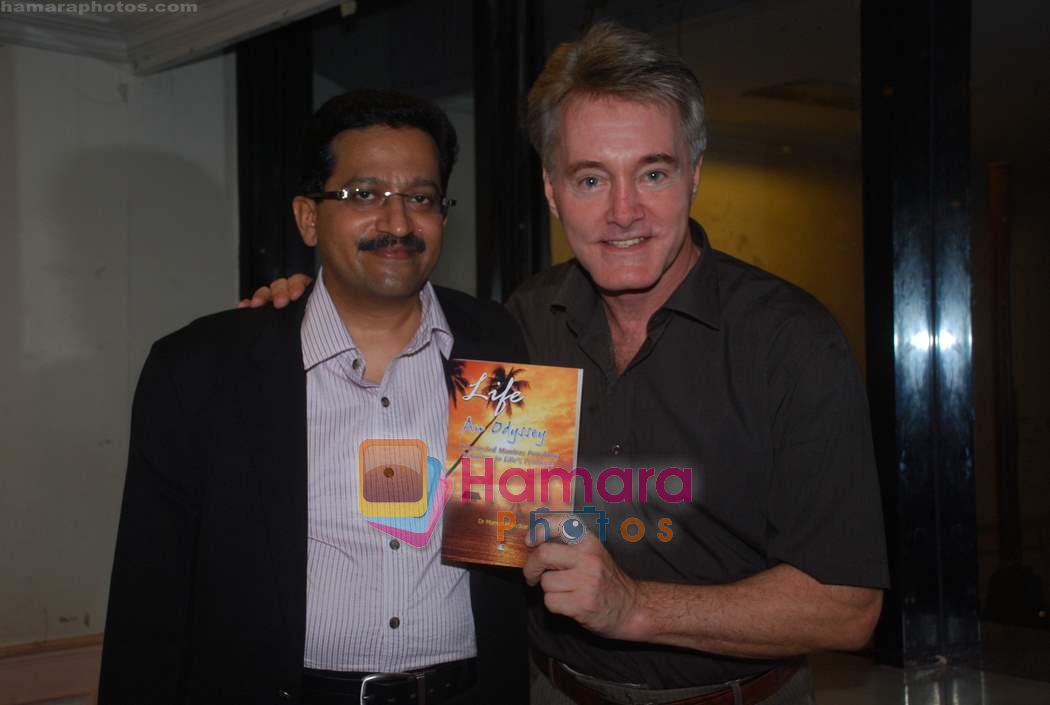 Gary Richardson at Life an Odessey book launch in Ravindra Natya Mandir on 5th Nov 2010 