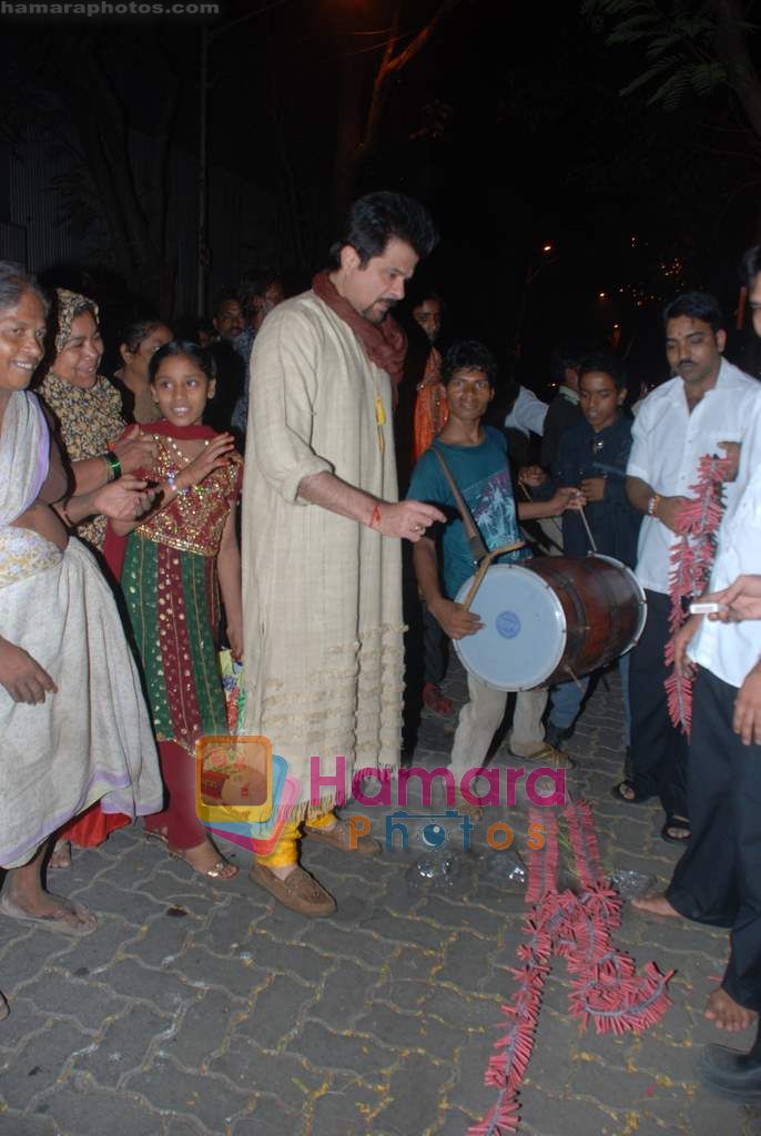 Anil Kapoor celebrates Diwali at home in Juhu on 6th Nov 2010