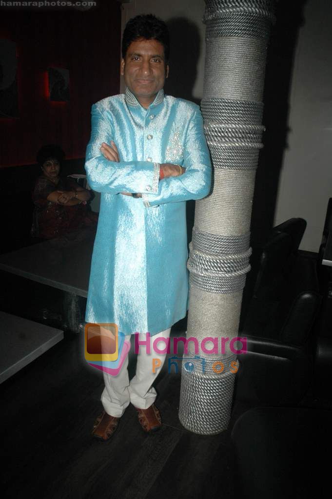 Raju Shrivastav at Rohit Verma's bday bash in Twist on 7th Nov 2010 