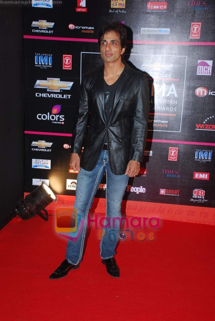 Sonu Sood at Global Indian music Awards in Yashraj on 10th Nov 2010 