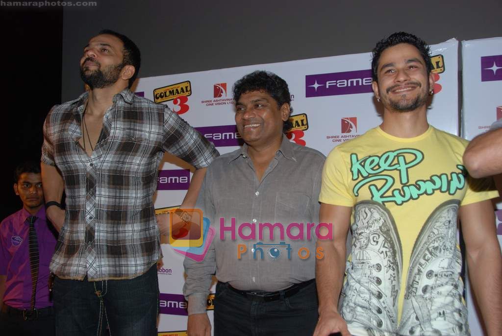 Rohit Shetty, Johny Lever, Kunal Khemu with Golmaal 3 team celebrates with kids in Fame on 14th Nov 2010 