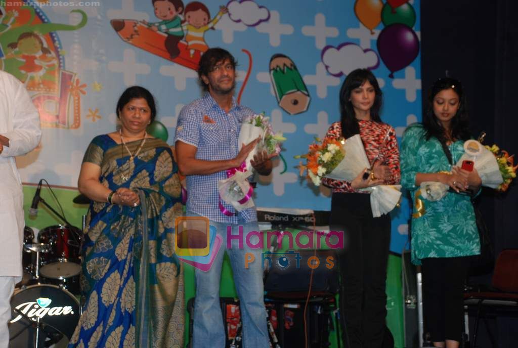 Chunky Pandey, Anupama Verma, Tanushree Dutta at Umeed event hosted by Manali Jagtap in Rang Sharda on 14th Nov 2010
