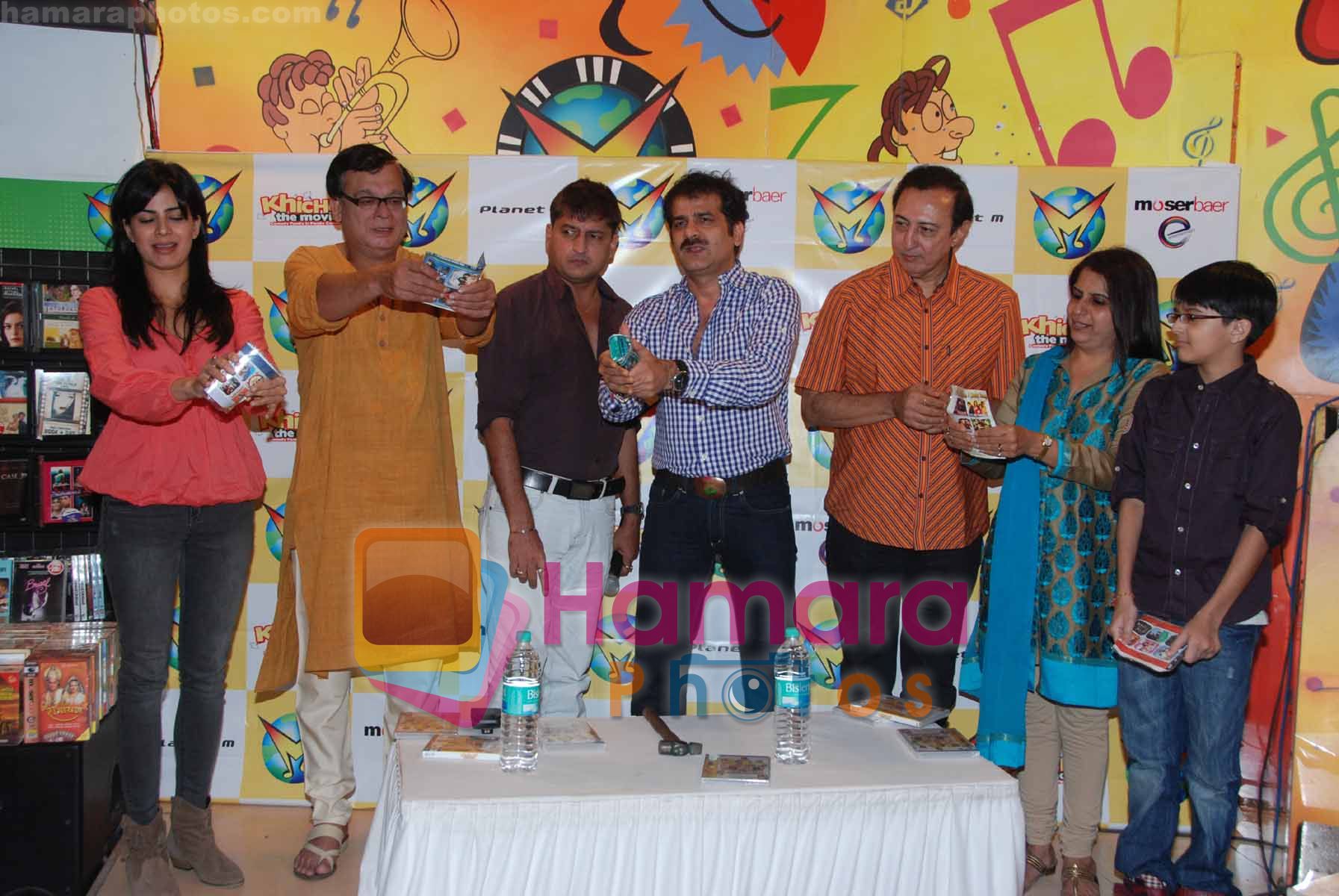 Jamnadas Majethia, Anang Desai, Rajeev Mehta at Khichddi DVD launch in Powai on 16th Nov 2010 