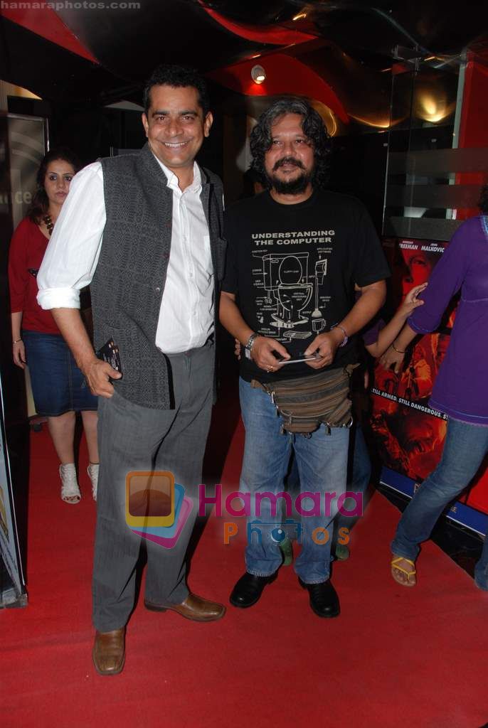 Amol Gupte at Harry Potter premiere in PVR, Juhu on 17th Nov 2010 