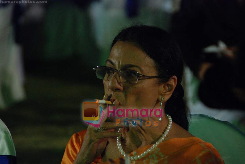 Tanuja at Child Reach NGO event in Club Millennium on 19th Nov 2010 