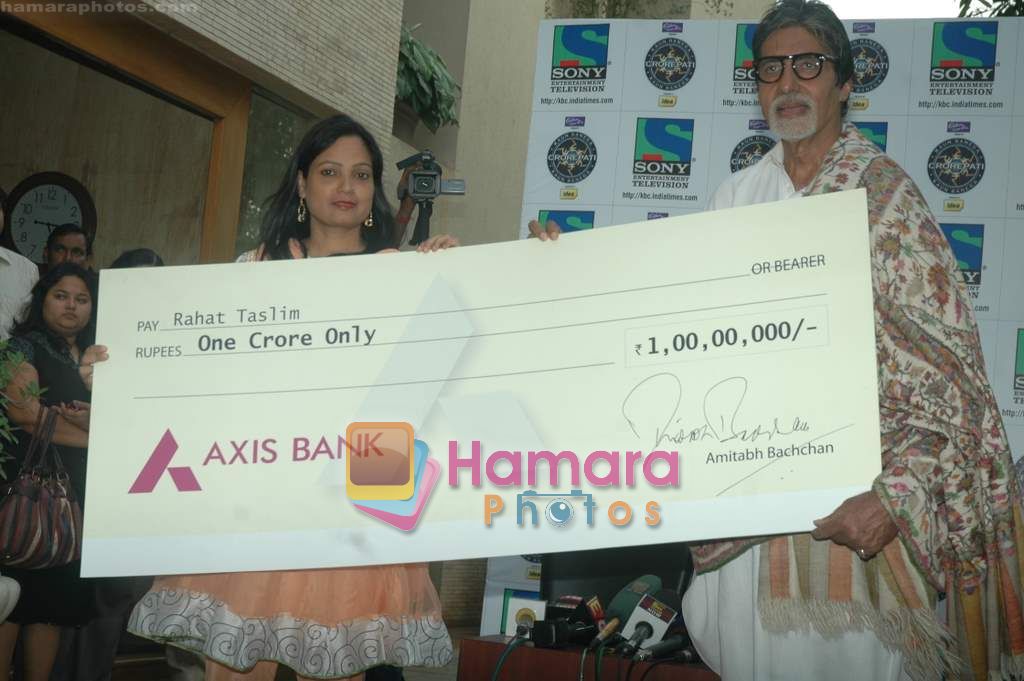 Amitabh Bachchan with KBC winner Rahat Taslim in Janak (Big B's office in Juhu), Mumbai on 19th Nov 2010