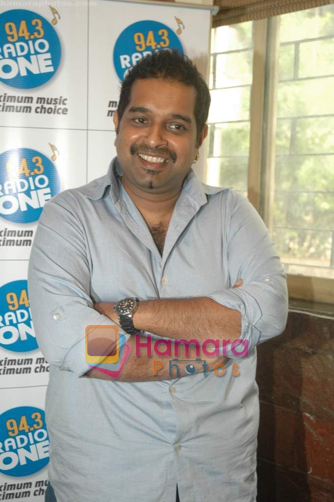 Shankar Mahadevan at Radio One contest winners event in Bandra, Mumbai on 20th Nov 2010 