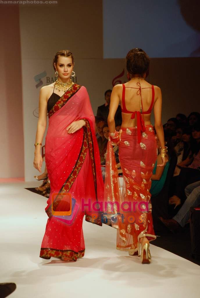 Model walk the ramp for Agarwalla & Vijay Golecha Show at The ABIL Pune Fashion Week Day 2 on 19th Nov 2010 