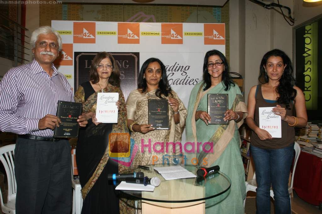 Naina Lal Kidwai at Leading Ladies book launch in Crossword on 24th Nov 2010 
