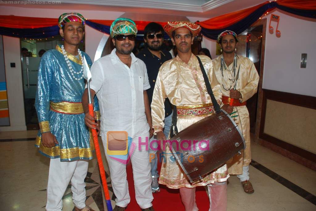 Sajid, Wajid at Radio City's Musical-E-Azam - Season 4 in Bandra, Mumbai on 30th Nov 2010 