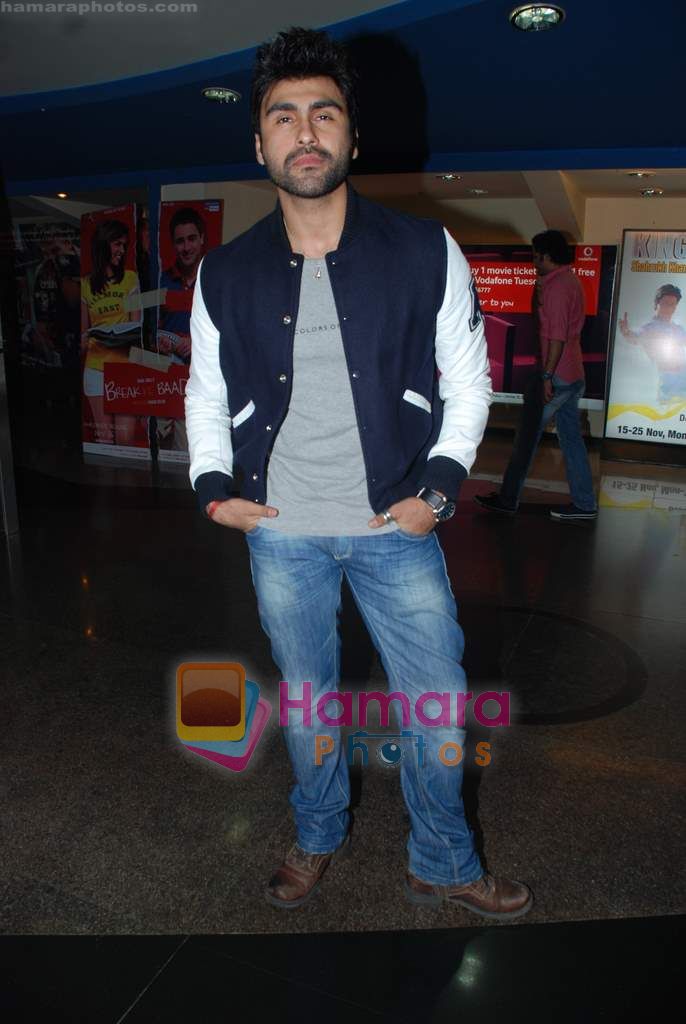 Arya Babbar at Narnia premiere in Fame on 2nd Dec 2010 