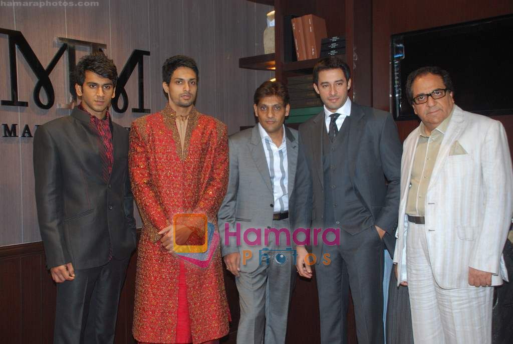 Zulfi Syed at MM Men Store launch in Juhu, Mumbai on 6th Dec 2010 