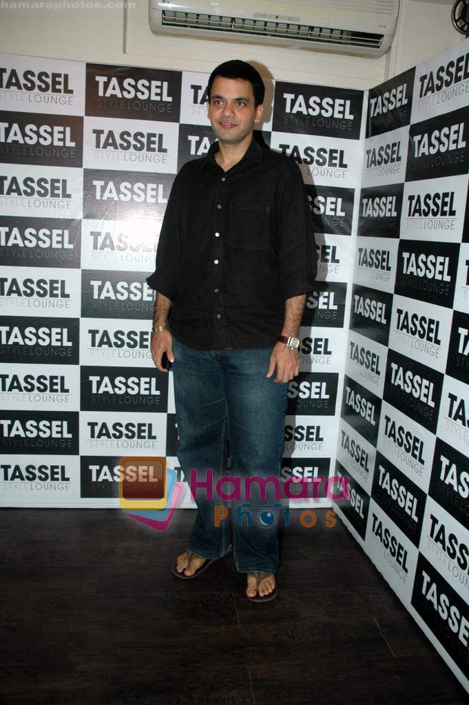 at Tassel Style Lounge launch in Andheri on 7th dec 2010 