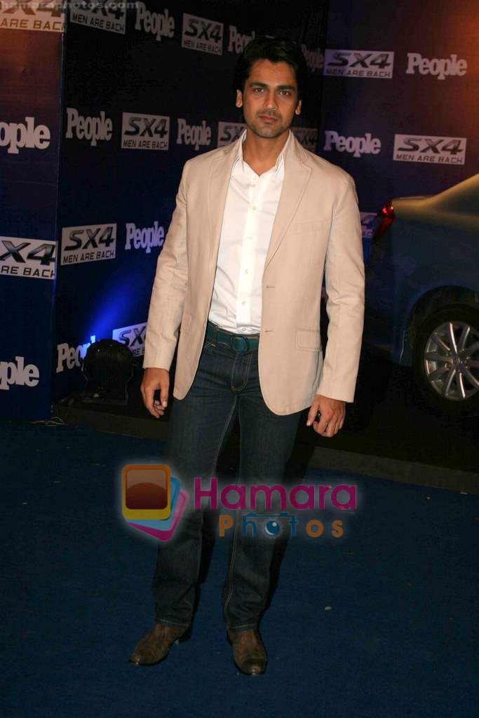Arjan Bajwa at The Sexiest Party 2010 in Mumbai on 8th Dec 2010 