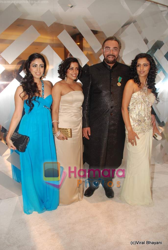 Kabir Bedi at Burberry bash hosted by Christoper Bailey on 9th Dec 2010 