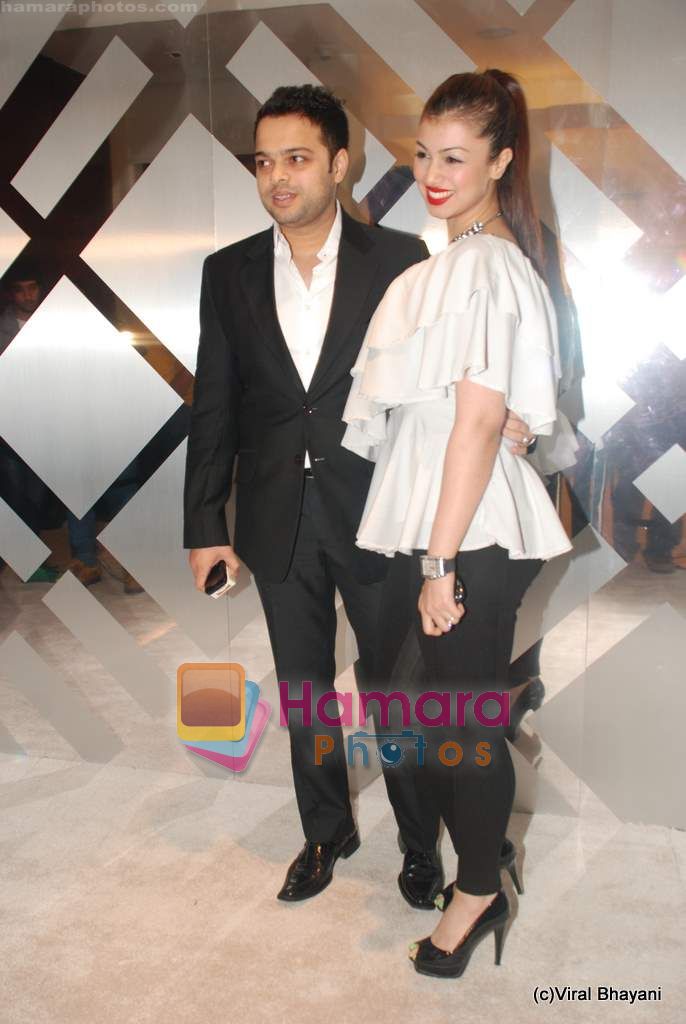 Ayesha Takia at Burberry bash hosted by Christoper Bailey on 9th Dec 2010 