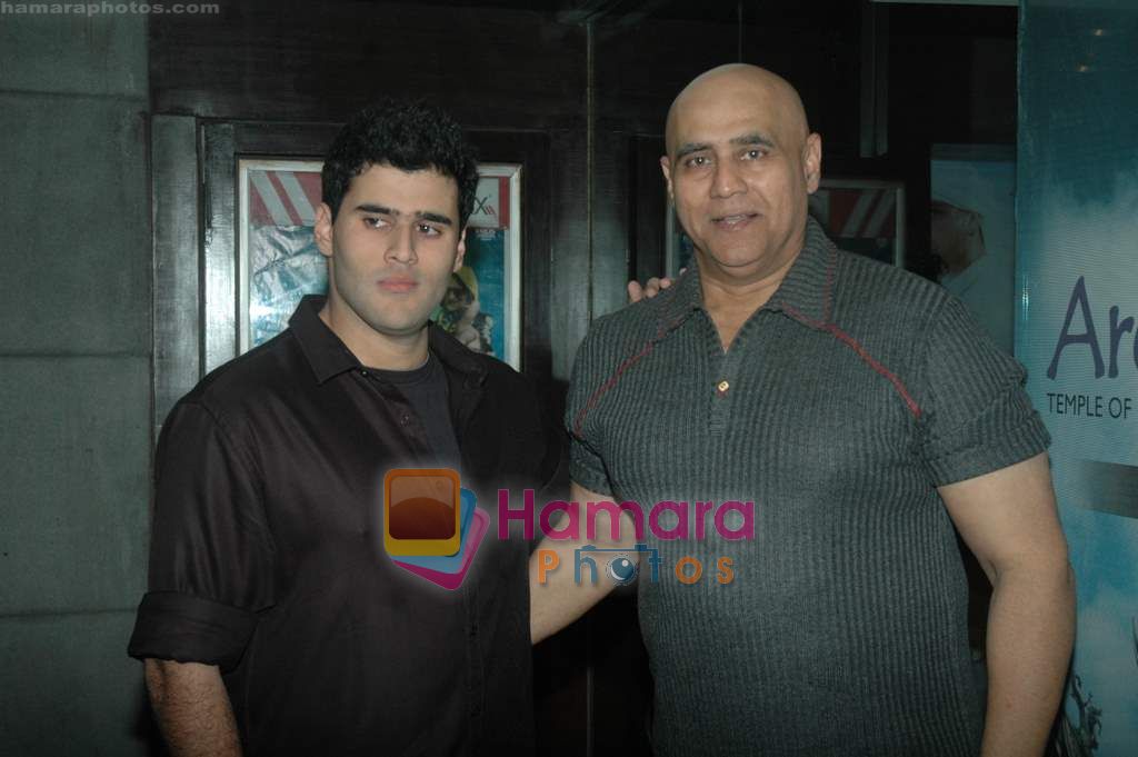 Puneet Issar at No problem screening in Cinemax on 9th Dec 2010 